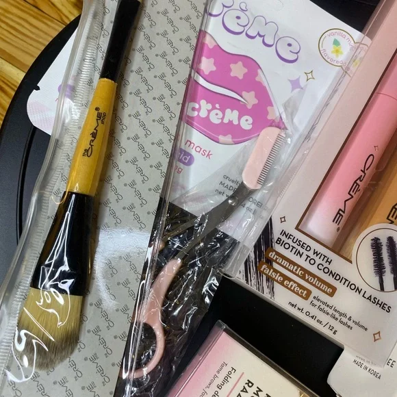 The Creme shop Bundle - Picture 5 of 5